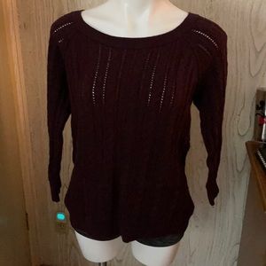 Very cute American Eagle sweater